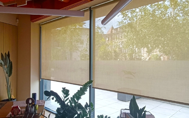 perdele-si-draperii-spatii-comerciale perdele-si-draperii-spatii-comerciale