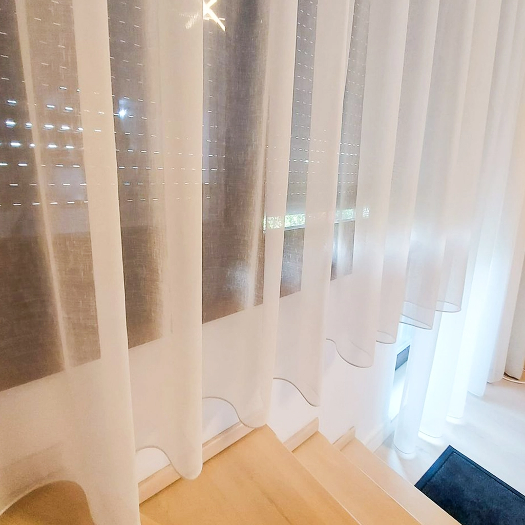 Draperie material ce imita inul Draperie material ce imita inul