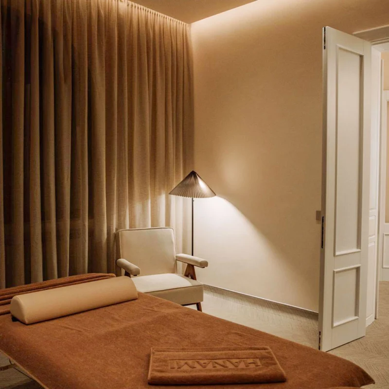 Perdele camera de tratament individuala Hanami Spa Floreasca Perdele personalizate in camera de tratament individuala Hanami Spa Floreasca Bucuresti, pentru intimitate si lumina calda