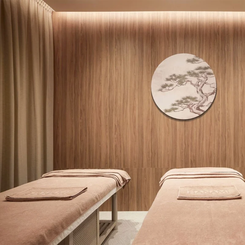 Perdele camera de tratament dubla Hanami Spa Bucuresti Perdele personalizate pentru camera de tratament dubla Hanami Spa Bucuresti, integrate intr-un decor wellness premium