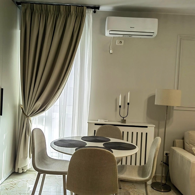 Perdele pentru living si dining open-space intr-un proiect rezidential din Bucuresti